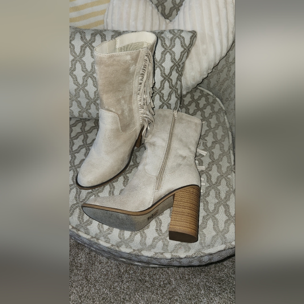 Beige Fringe Suede Boots - Picture 9 of 11